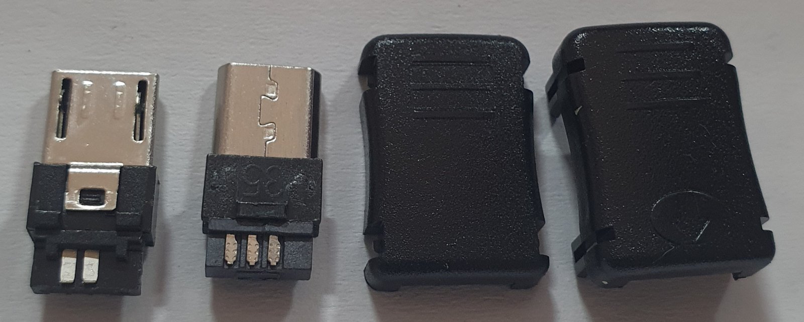 Вилка USB-Micro у корпусі на кабель чорна