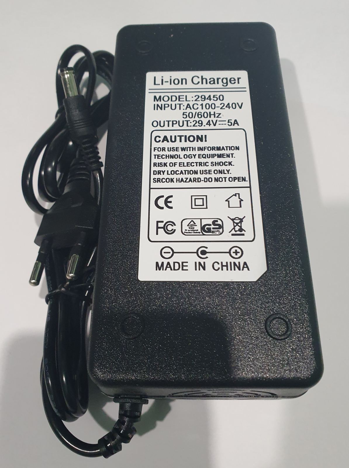 Зарядний пристрій 29,4V - 5A - DC